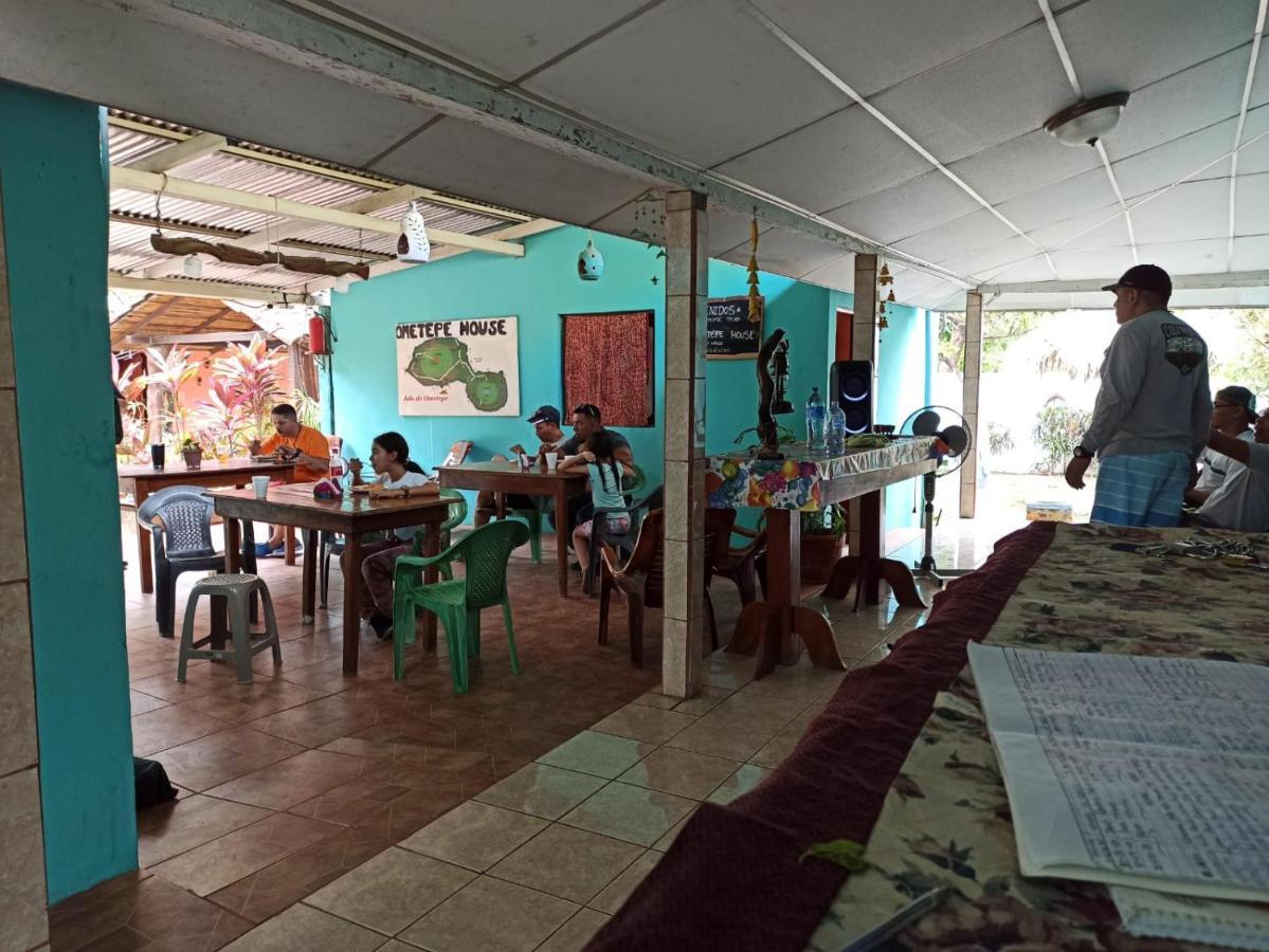 Ometepe House Bed & Breakfast Moyogalpa Exterior photo