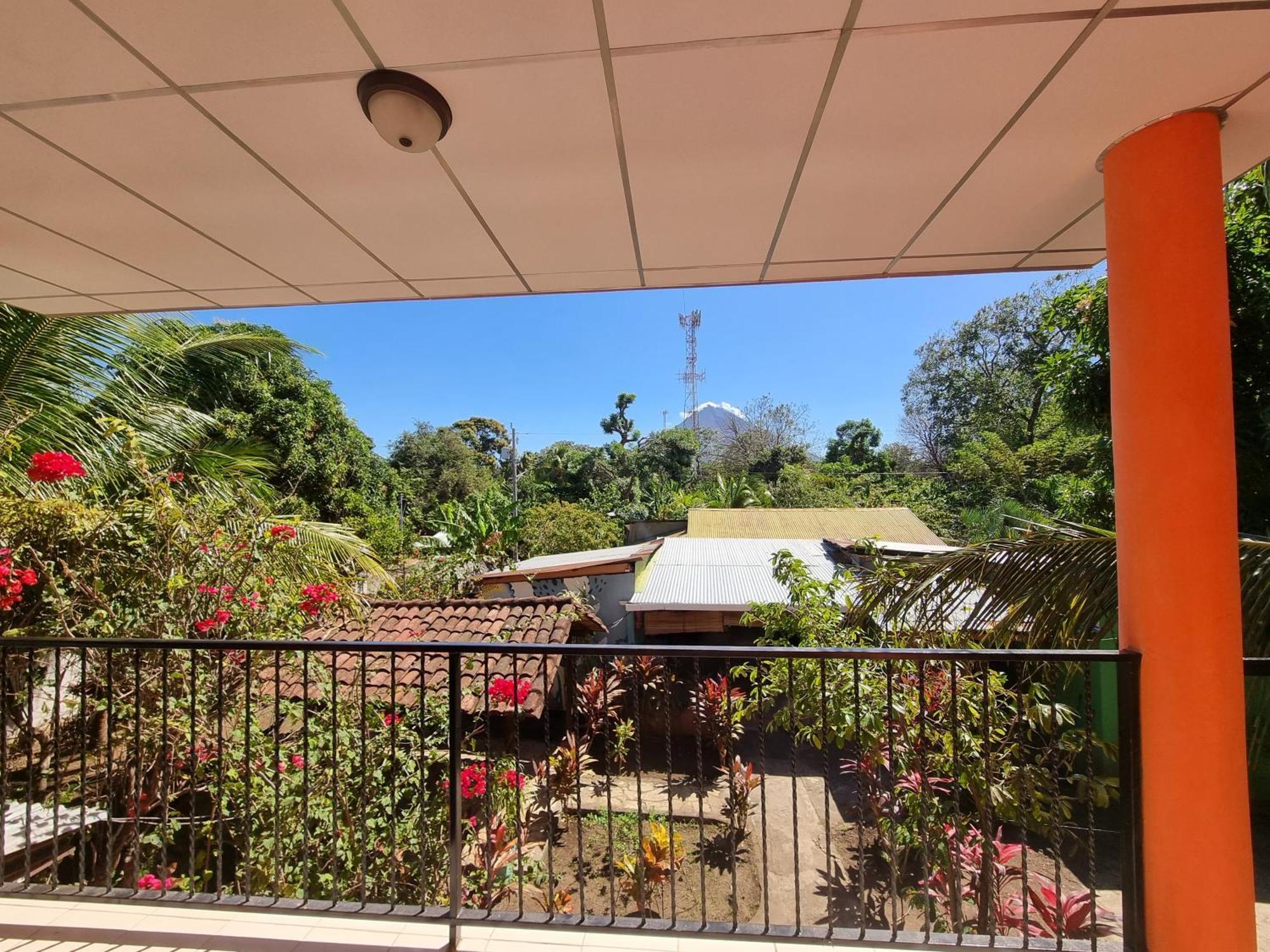 Ometepe House Bed & Breakfast Moyogalpa Exterior photo