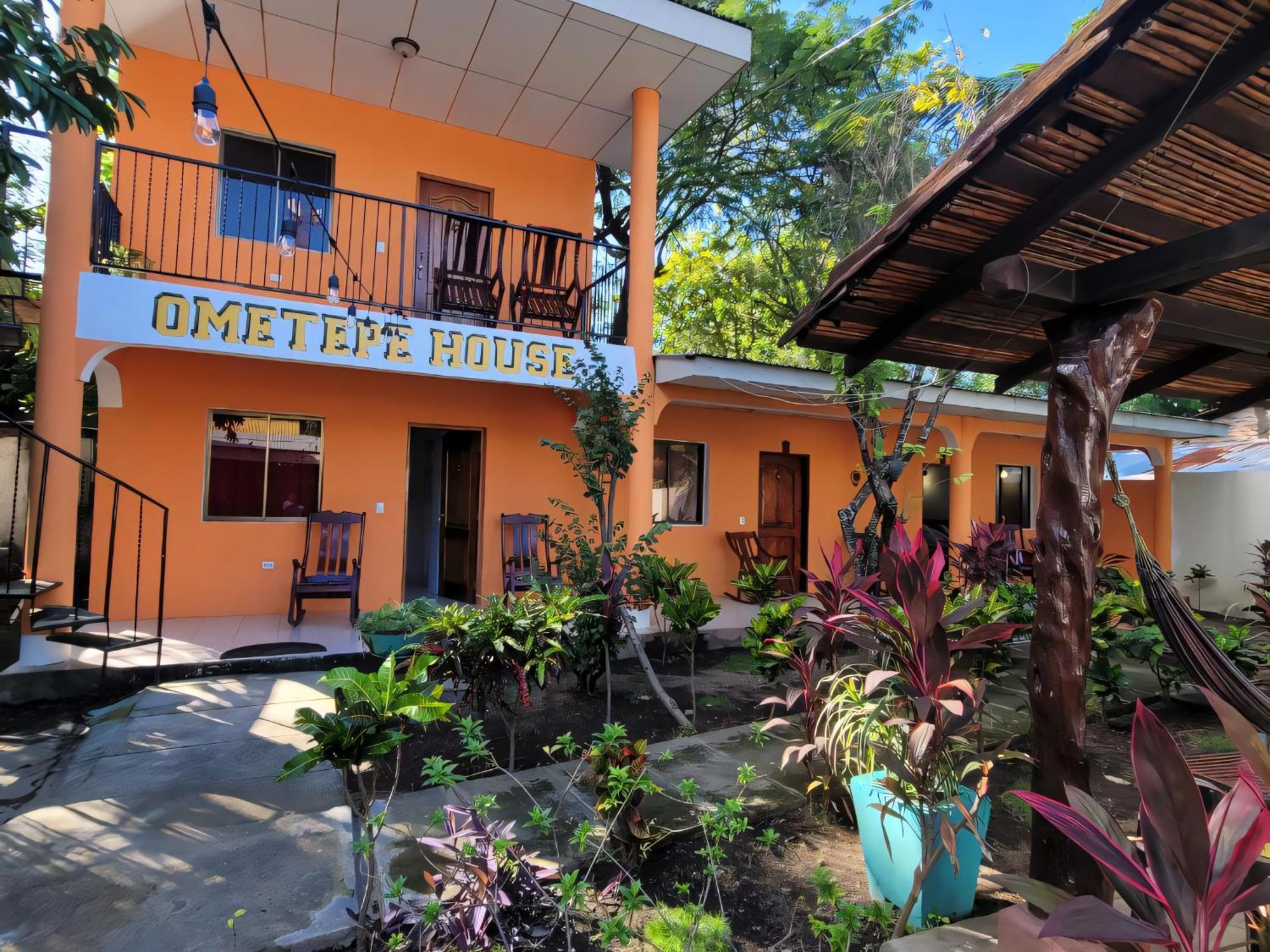 Ometepe House Bed & Breakfast Moyogalpa Exterior photo